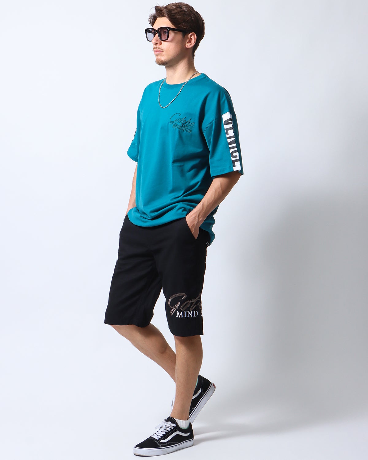 グリーン：180cm/70kg(Lサイズ着用)