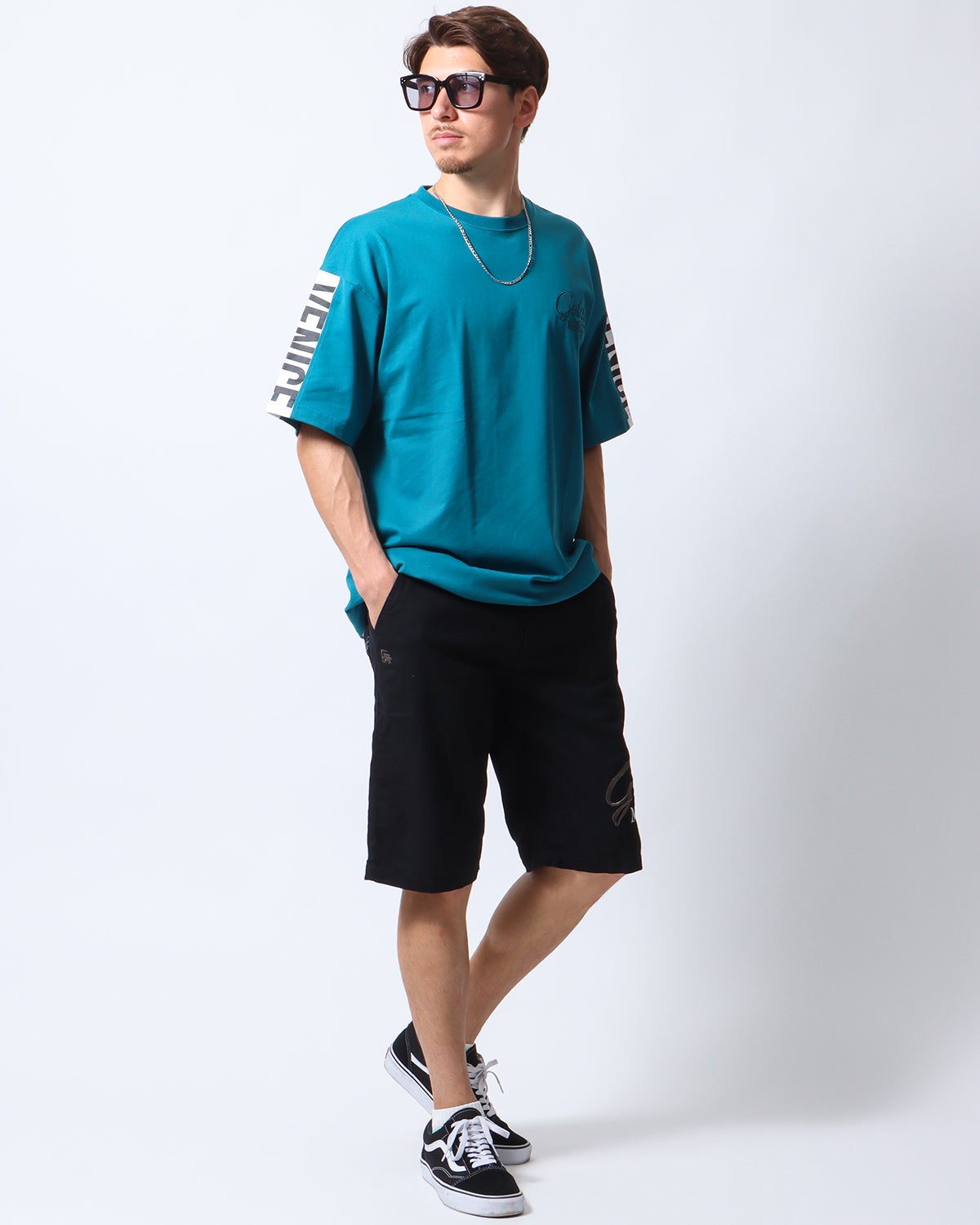 グリーン：180cm/70kg(Lサイズ着用)