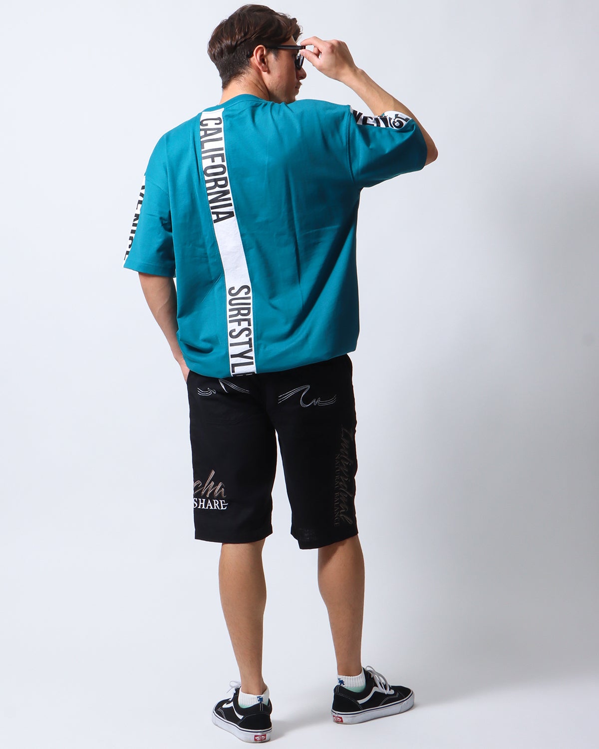 グリーン：180cm/70kg(Lサイズ着用)