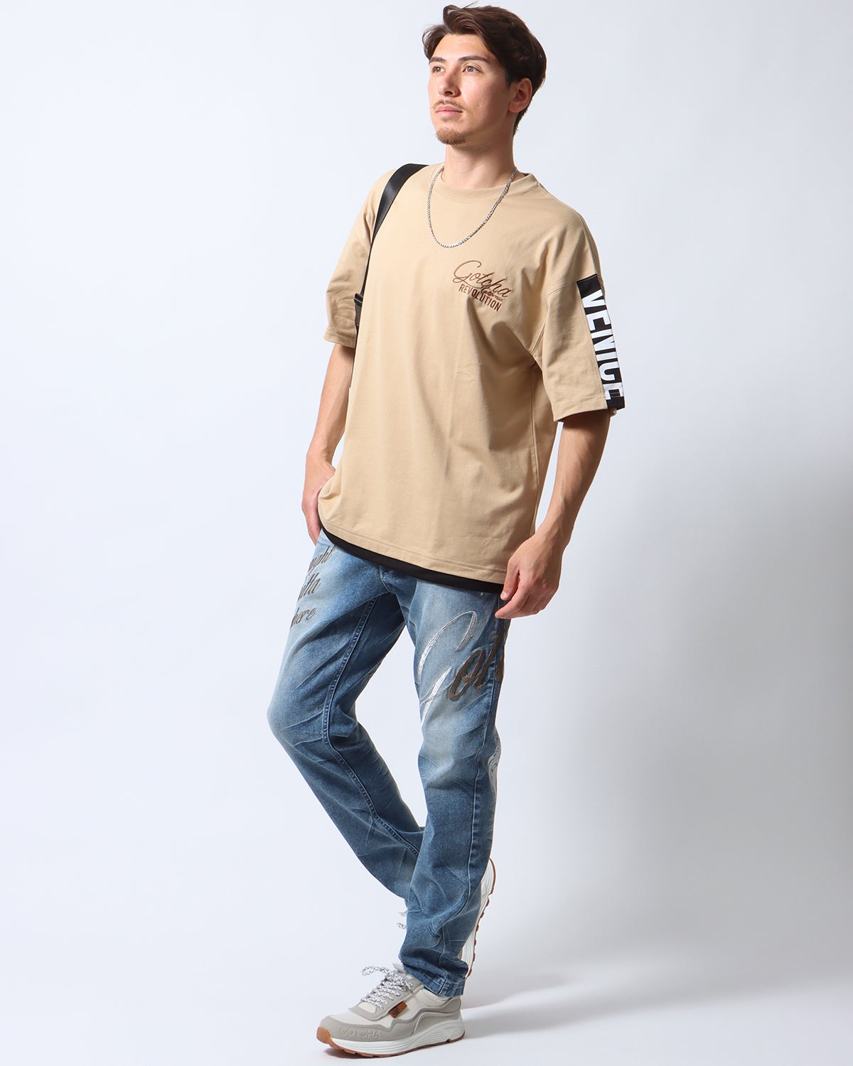 サンドベージュ：180cm/70kg(Lサイズ着用)