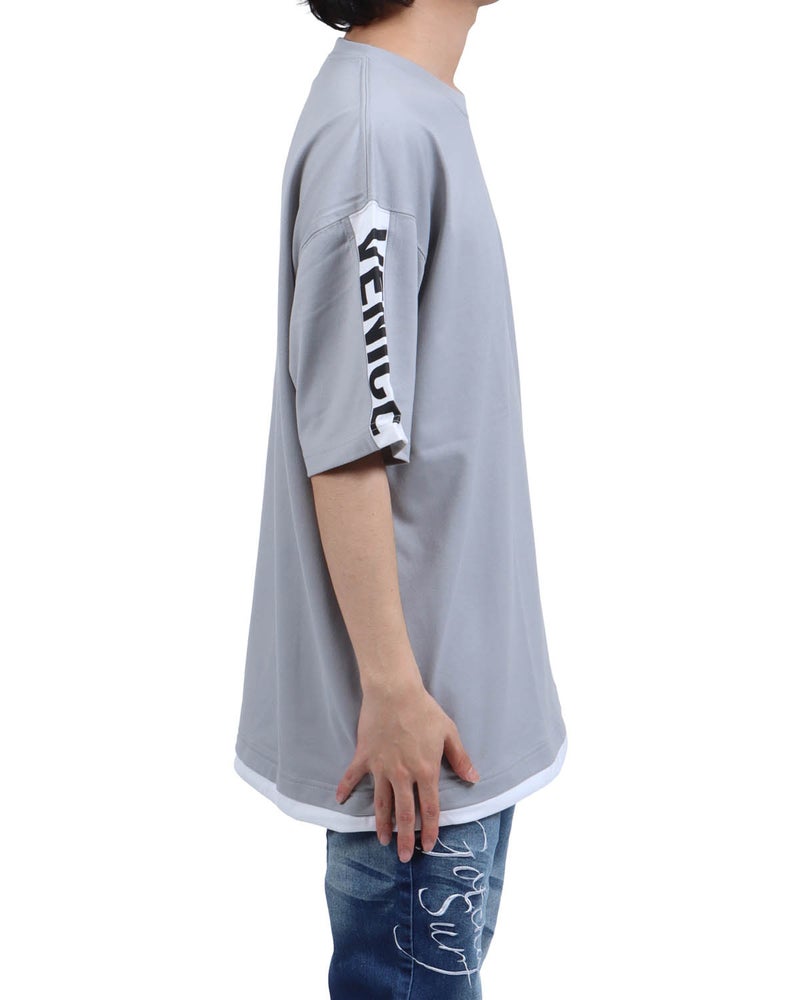 グレー：173cm63kg(Lサイズ着用)