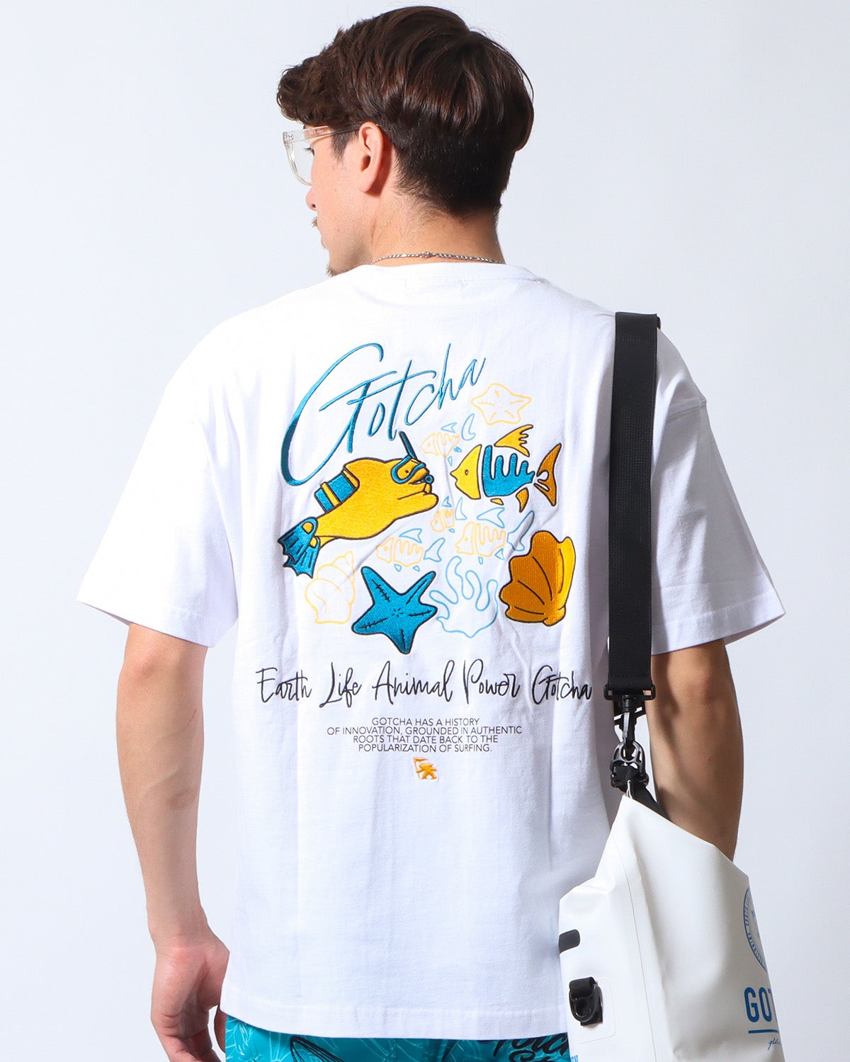 ホワイト：180cm/70kg(Lサイズ着用)