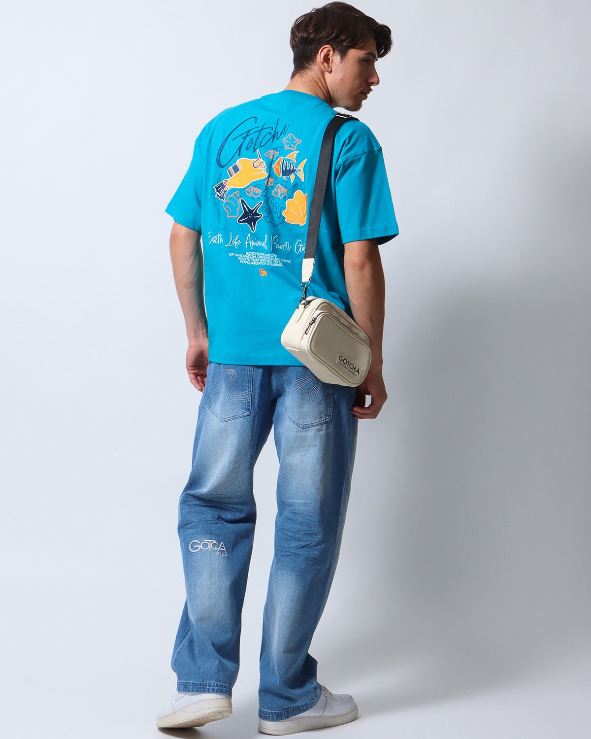 ブルー：180cm/70kg(Lサイズ着用)