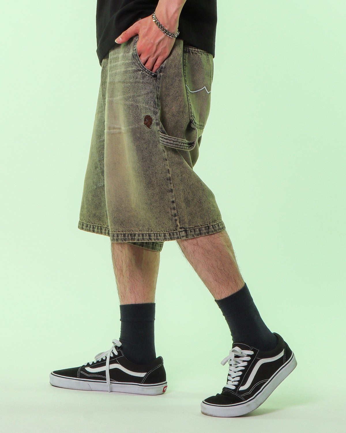 ベージュ:175cm(Mサイズ着用)