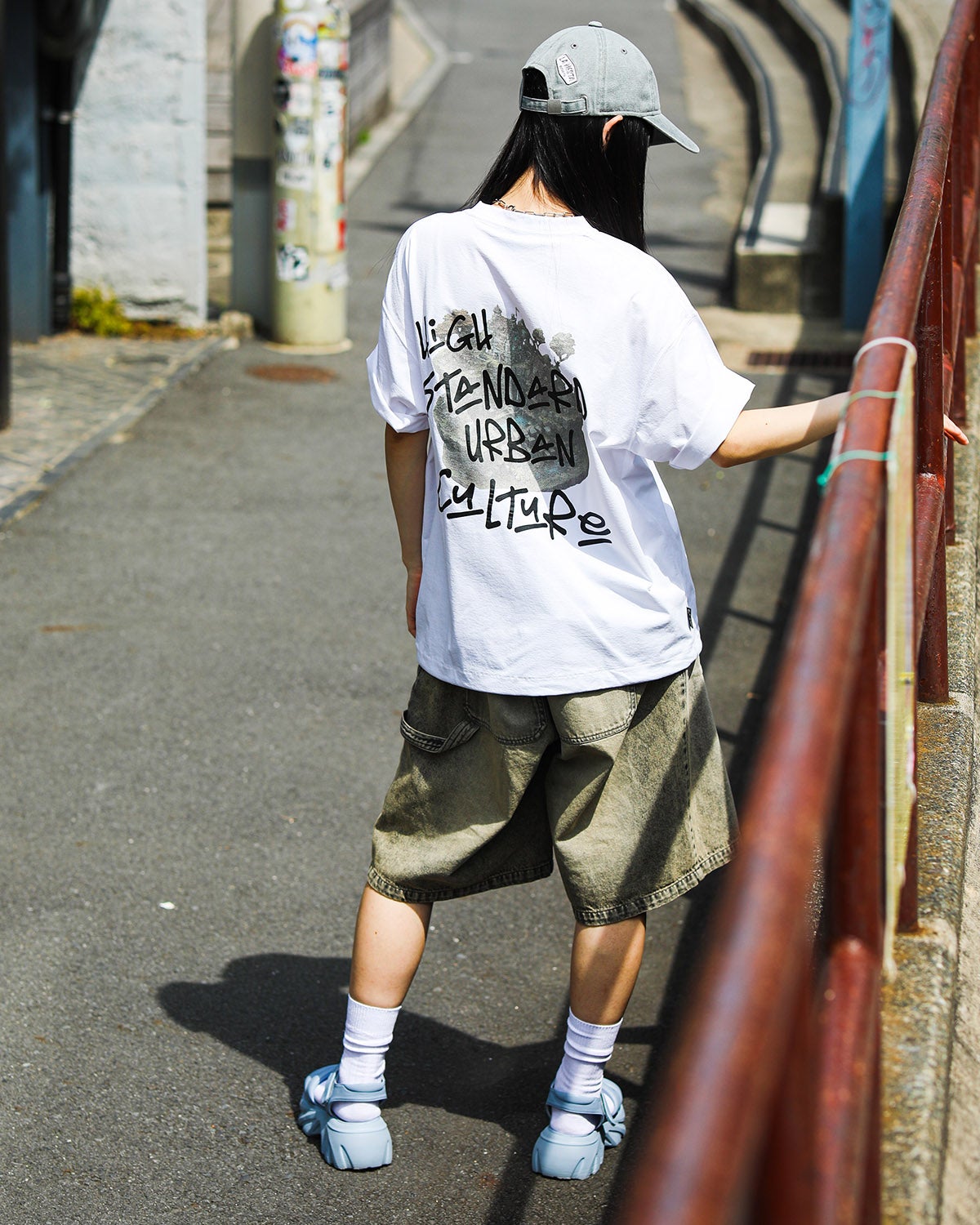 ベージュ:160cm(Mサイズ着用)