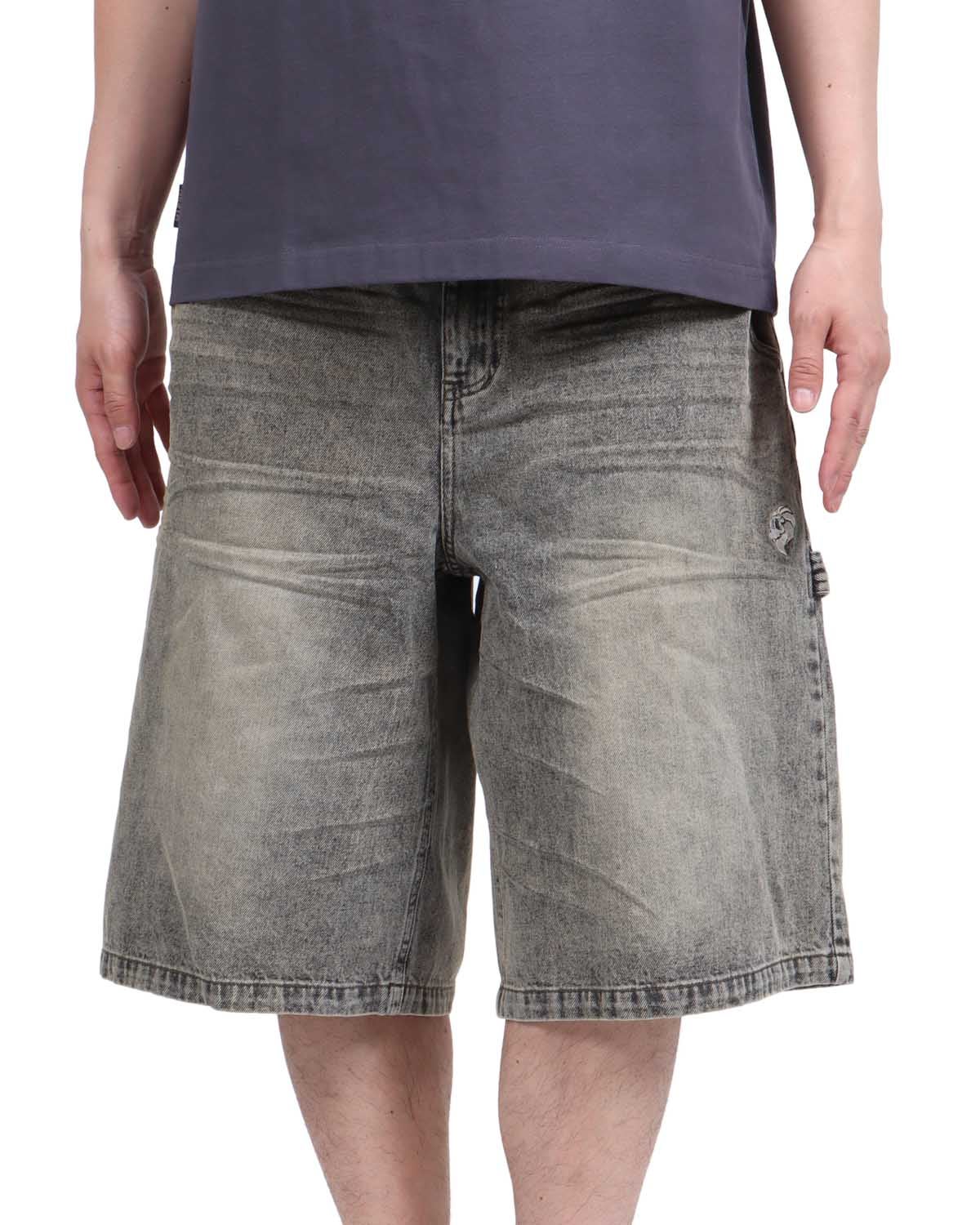 ベージュ：174cm62kg(Lサイズ着用)