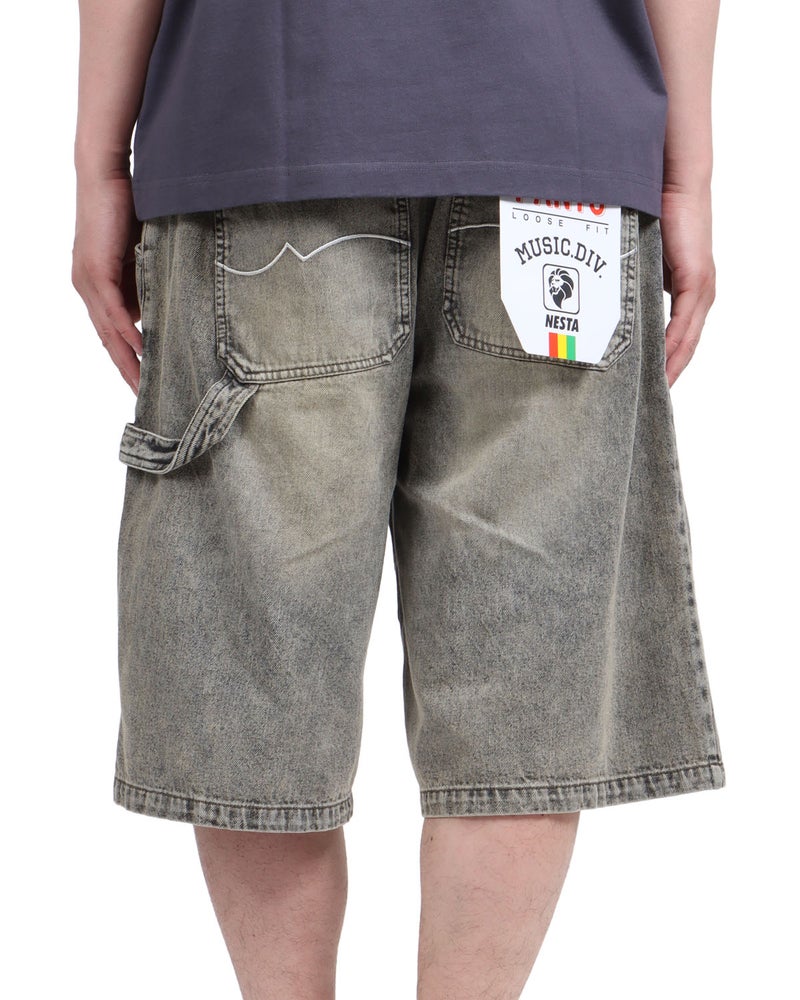 ベージュ：174cm62kg(Lサイズ着用)