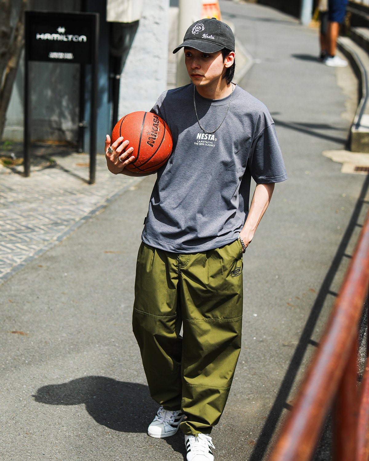 カーキ：175cm(Mサイズ着用)