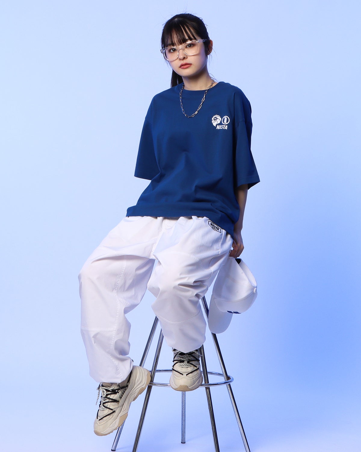 ホワイト：160cm(Mサイズ着用)