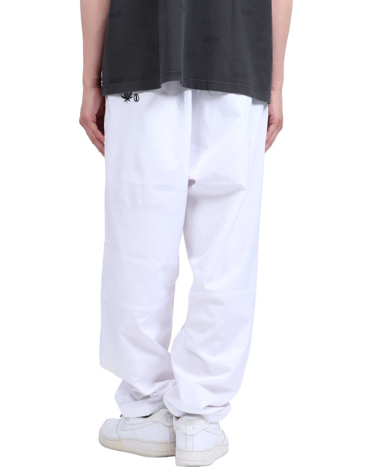 ホワイト：174cm62kg(Lサイズ着用)