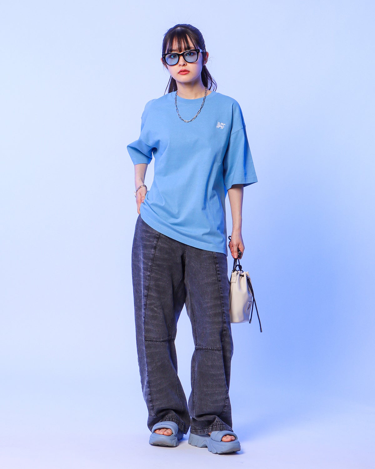 ライトブルー：160cm(Mサイズ着用)