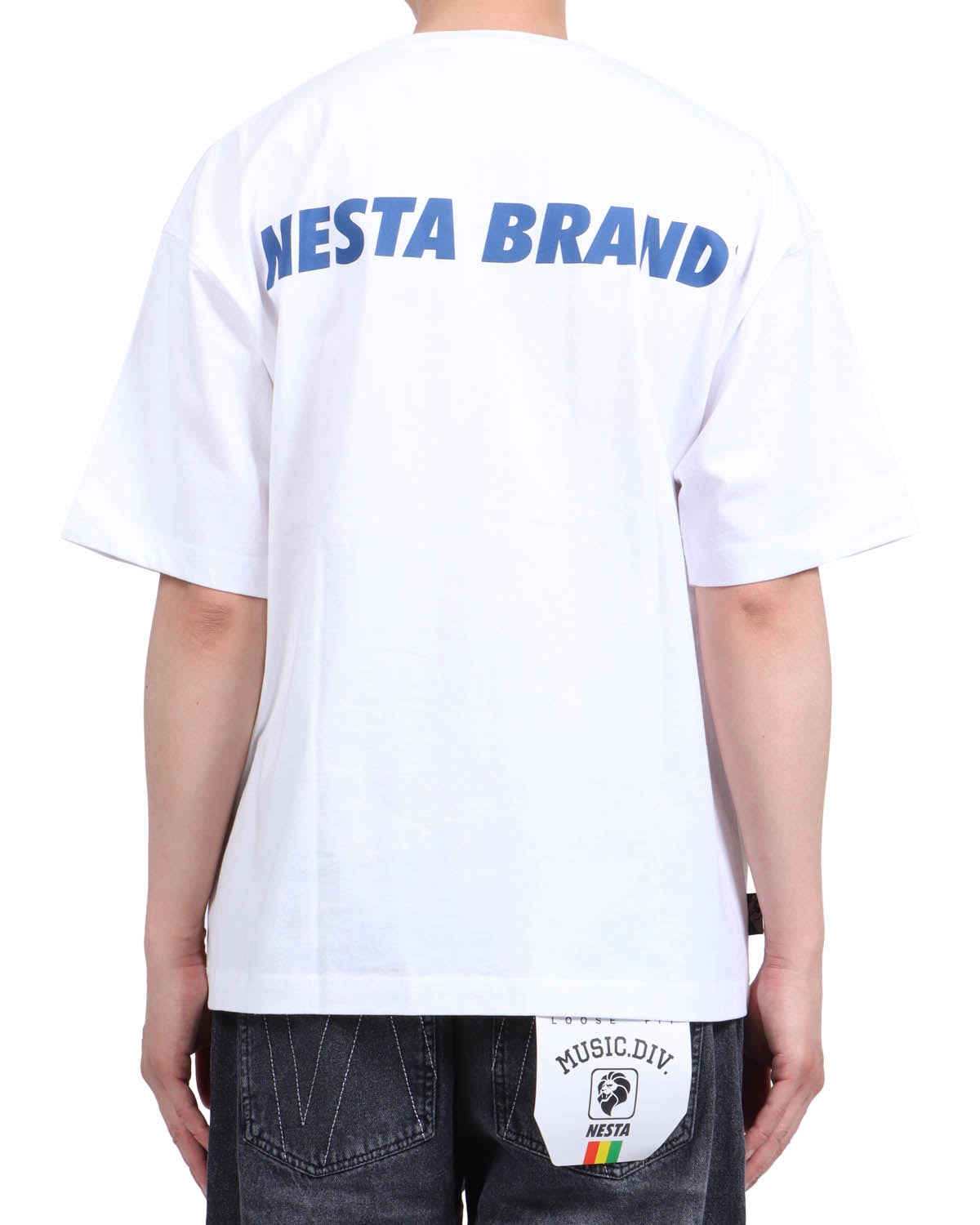 ホワイト：174cm62kg(Lサイズ着用)