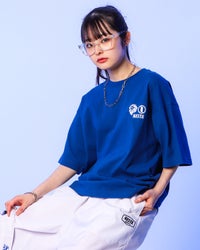 ロイヤルブルー:160cm(Mサイズ着用)