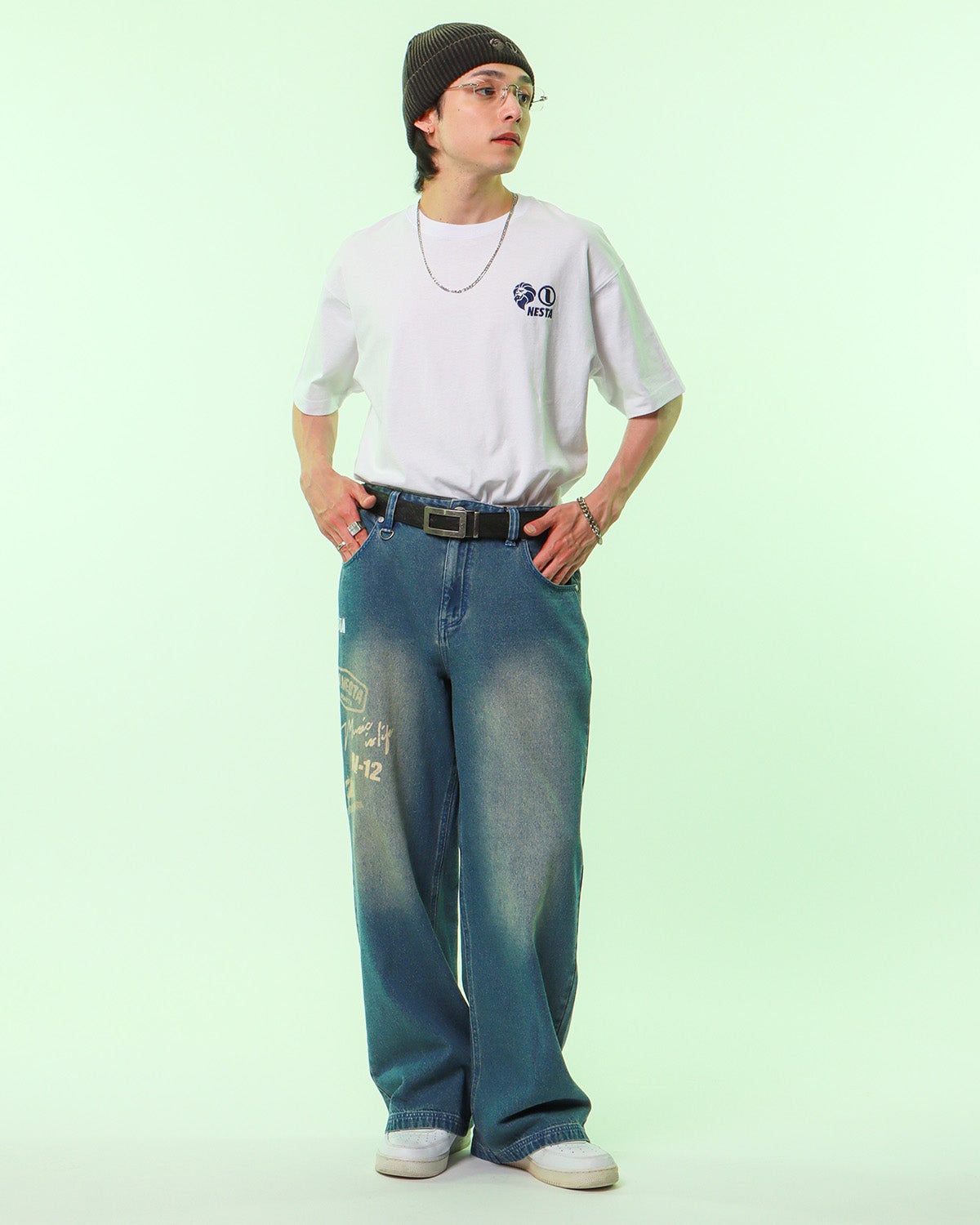 ホワイト:175cm(Mサイズ着用)