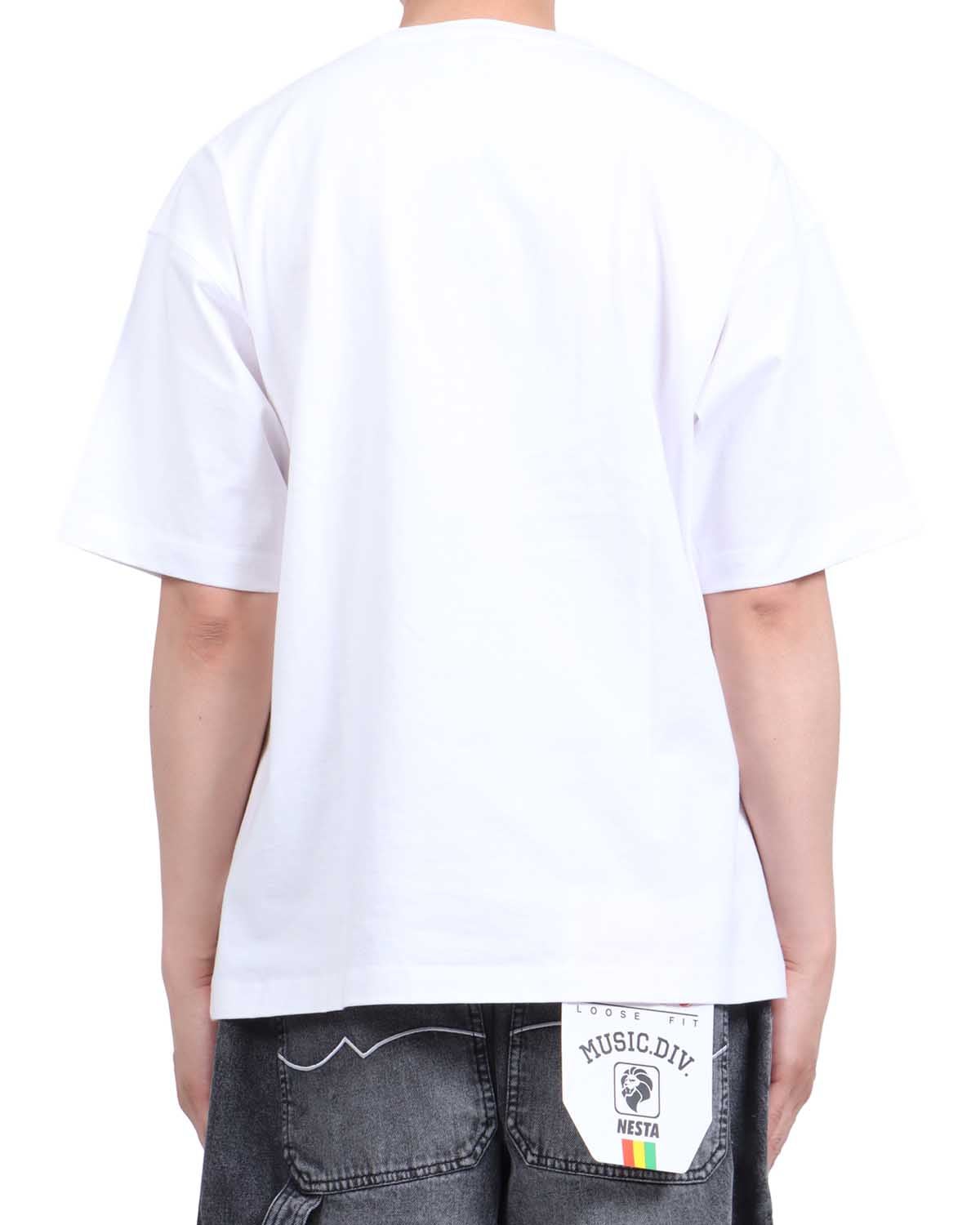 ホワイト：174cm62kg(Lサイズ着用)