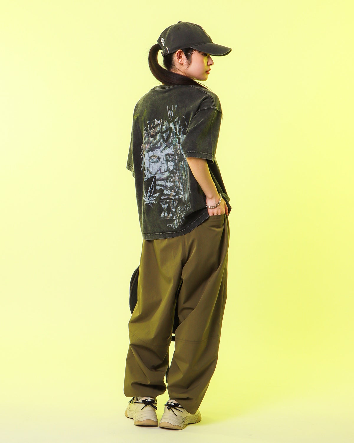 ブラック：160cm(Sサイズ着用)