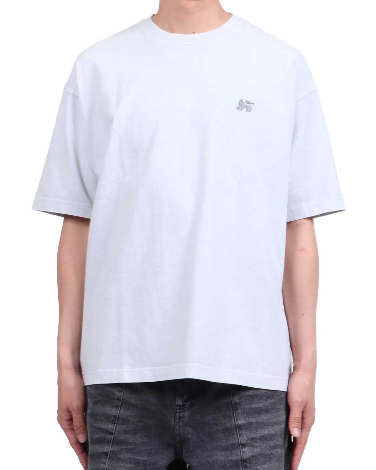 オフホワイト：174cm62kg(Lサイズ着用)