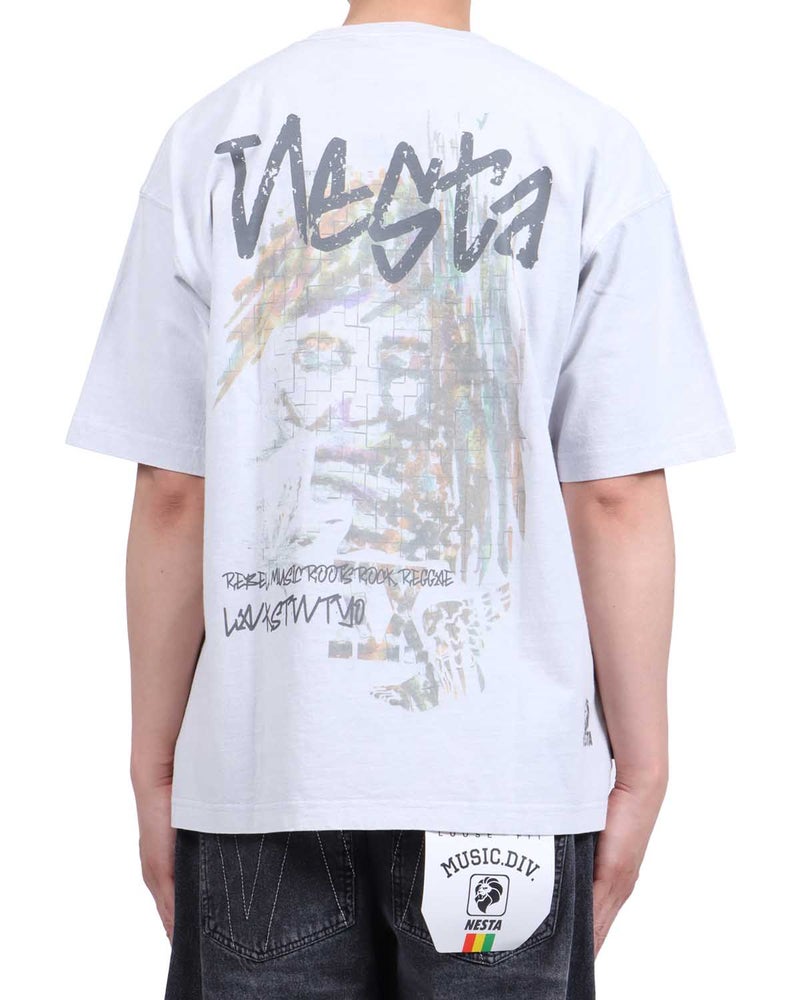 オフホワイト：174cm62kg(Lサイズ着用)