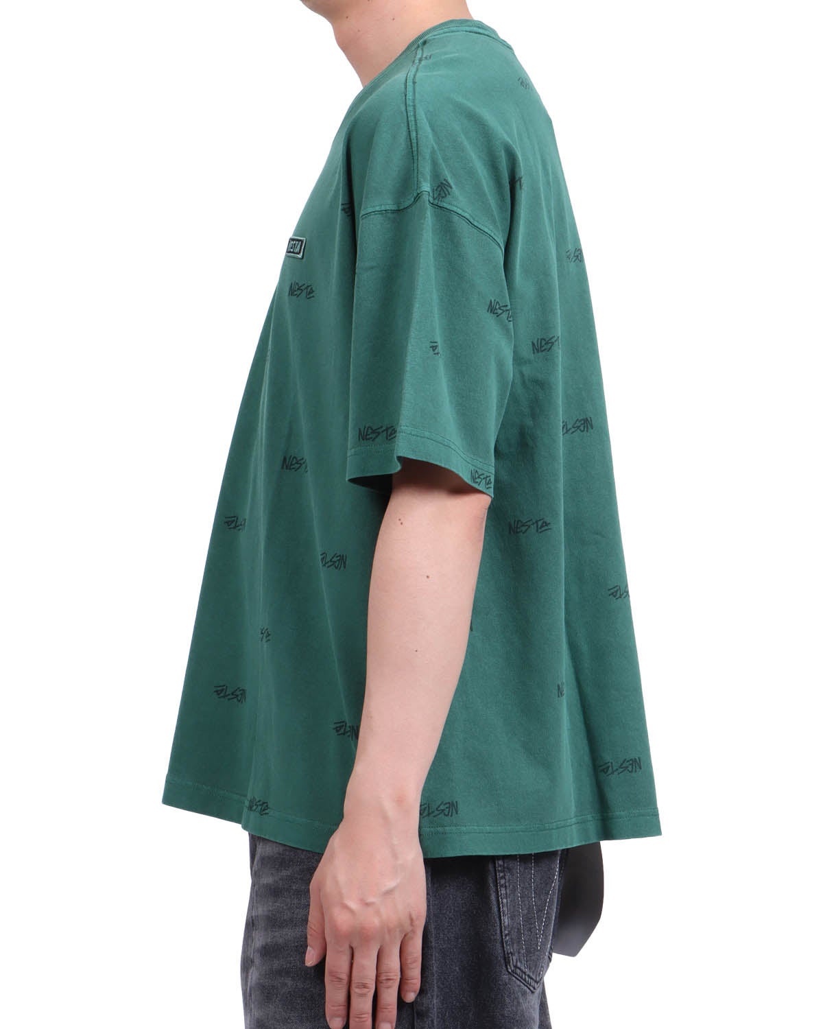 グリーン：174cm62kg(Lサイズ着用)