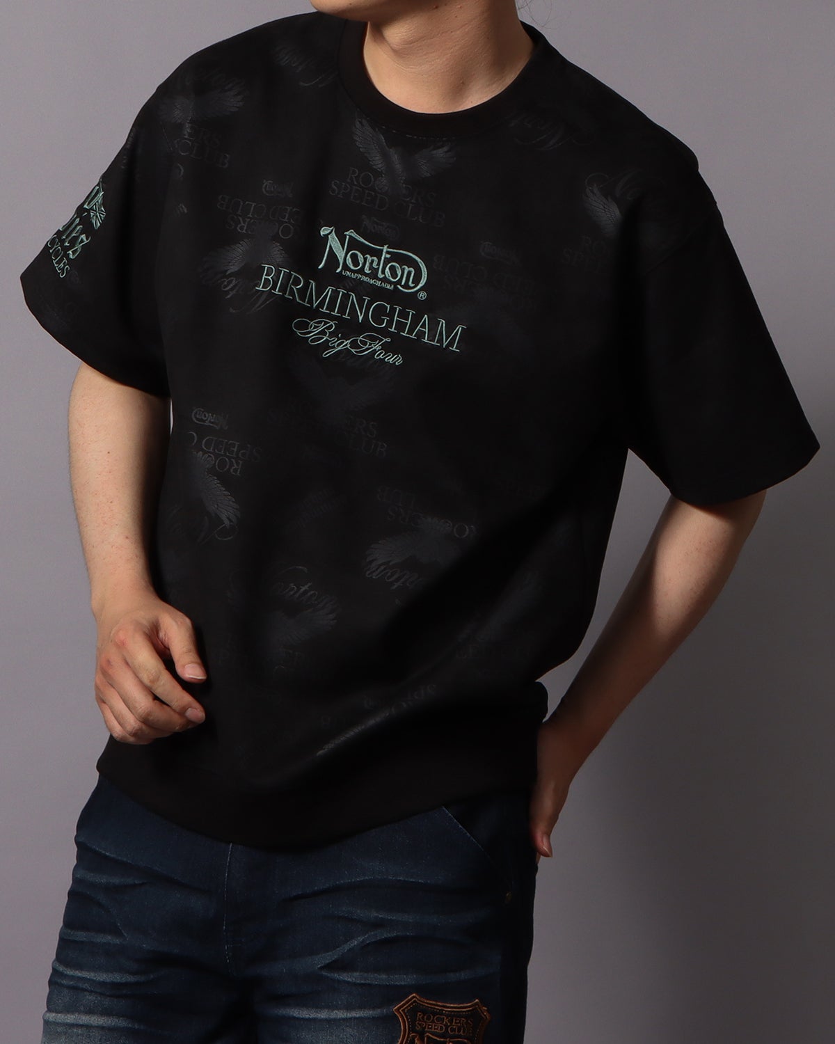 ブラック：178cm/75kg(Lサイズ着用)