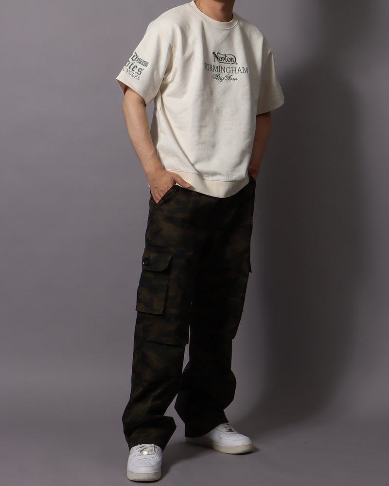 オフホワイト：178cm/75kg(Lサイズ着用)