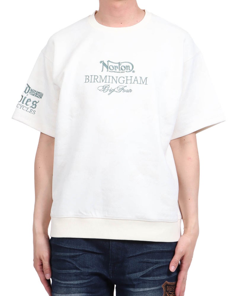 オフホワイト：174cm62kg(Lサイズ着用)