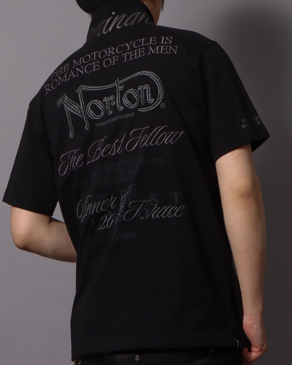 ブラック：178cm/75kg(Lサイズ着用)