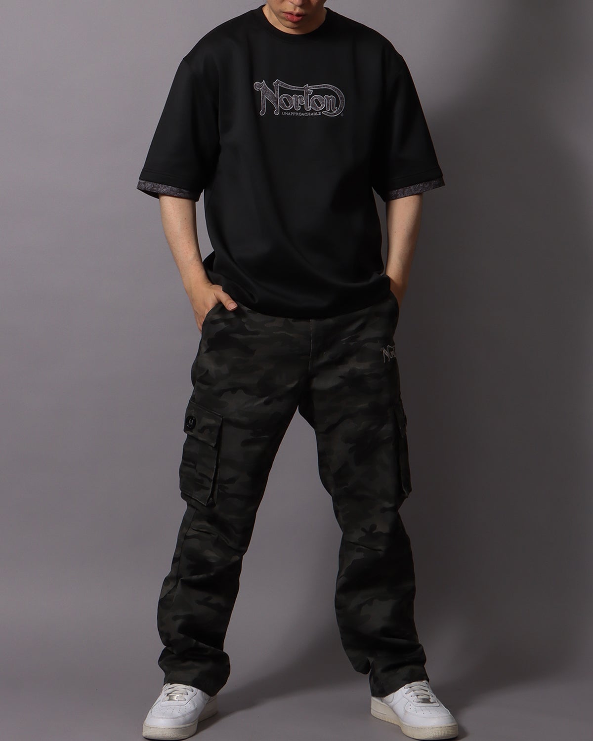 ブラック：178cm/75kg(Lサイズ着用)