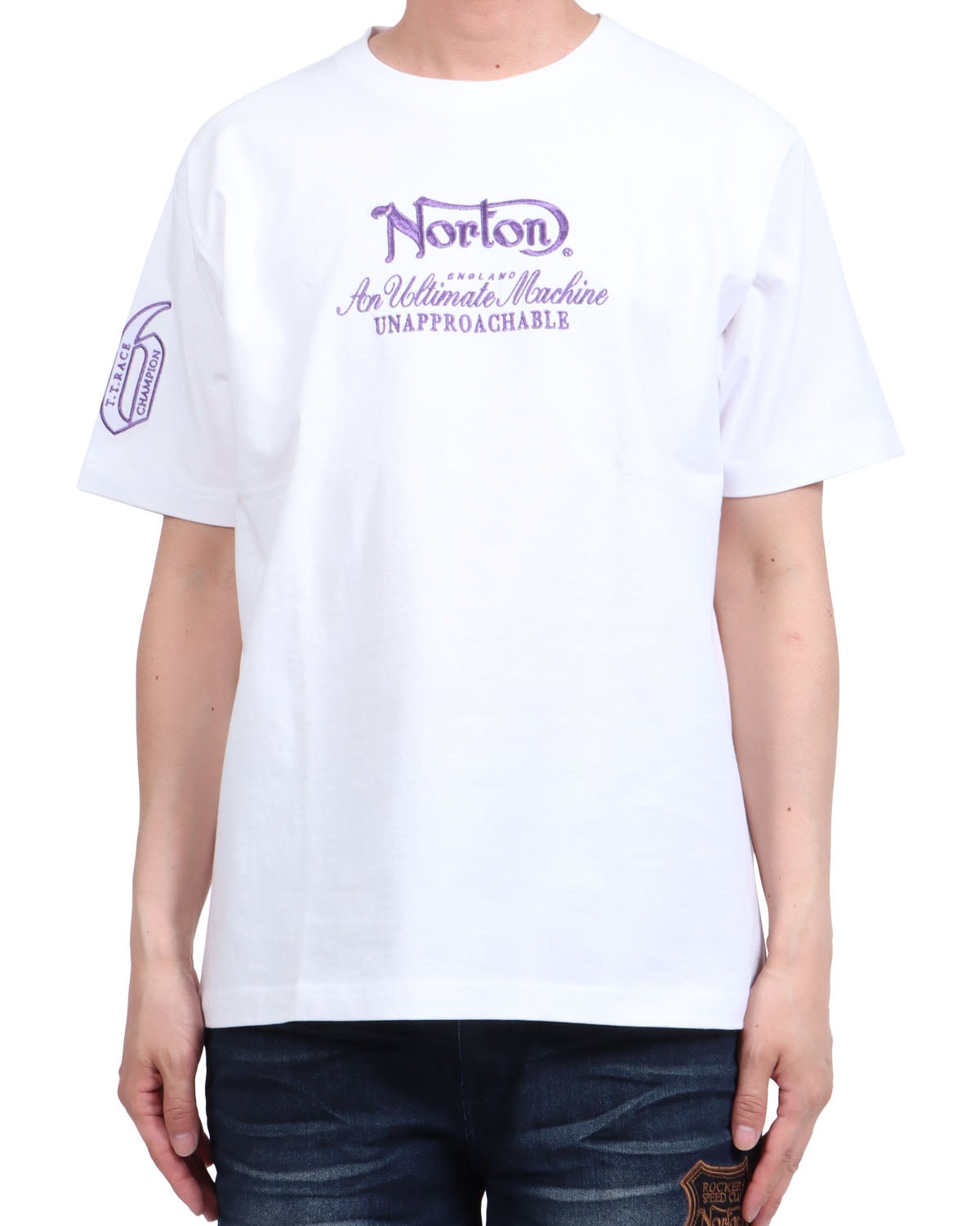 ホワイト：174cm62kg(Lサイズ着用)