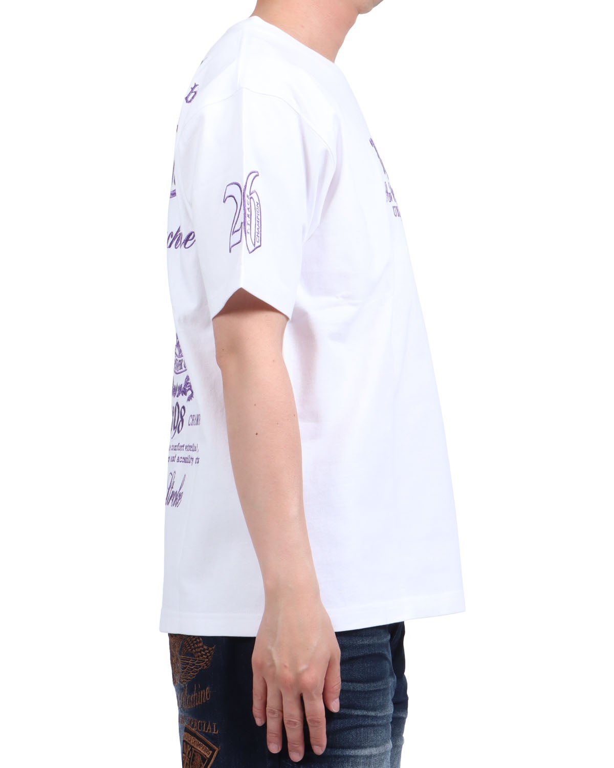 ホワイト：174cm62kg(Lサイズ着用)