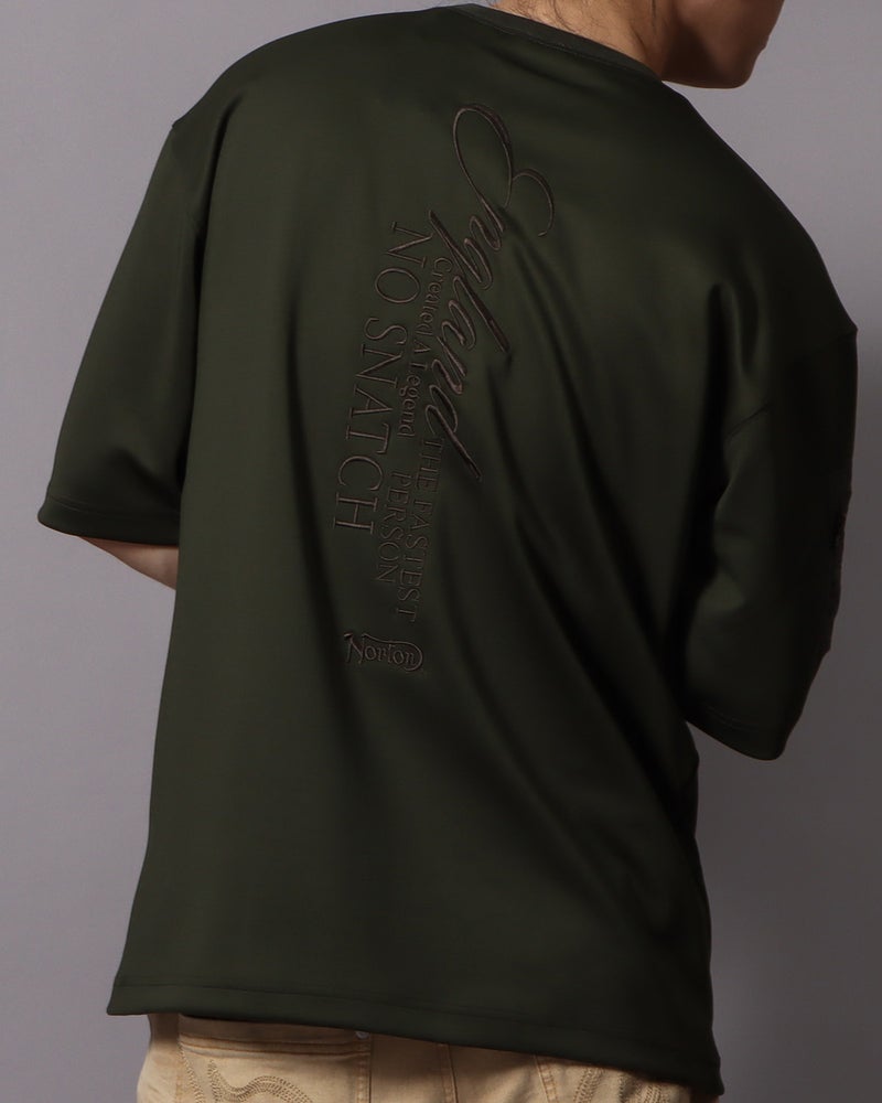 グリーングレー：178cm/75kg(Lサイズ着用)