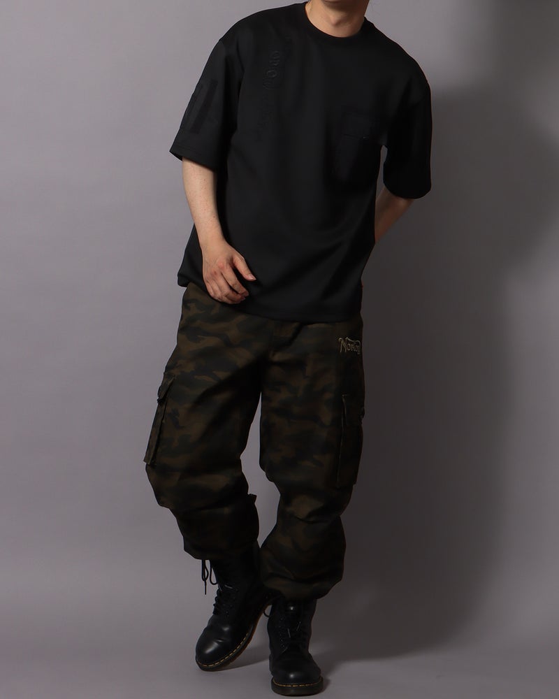 ブラック：178cm/75kg(Lサイズ着用)