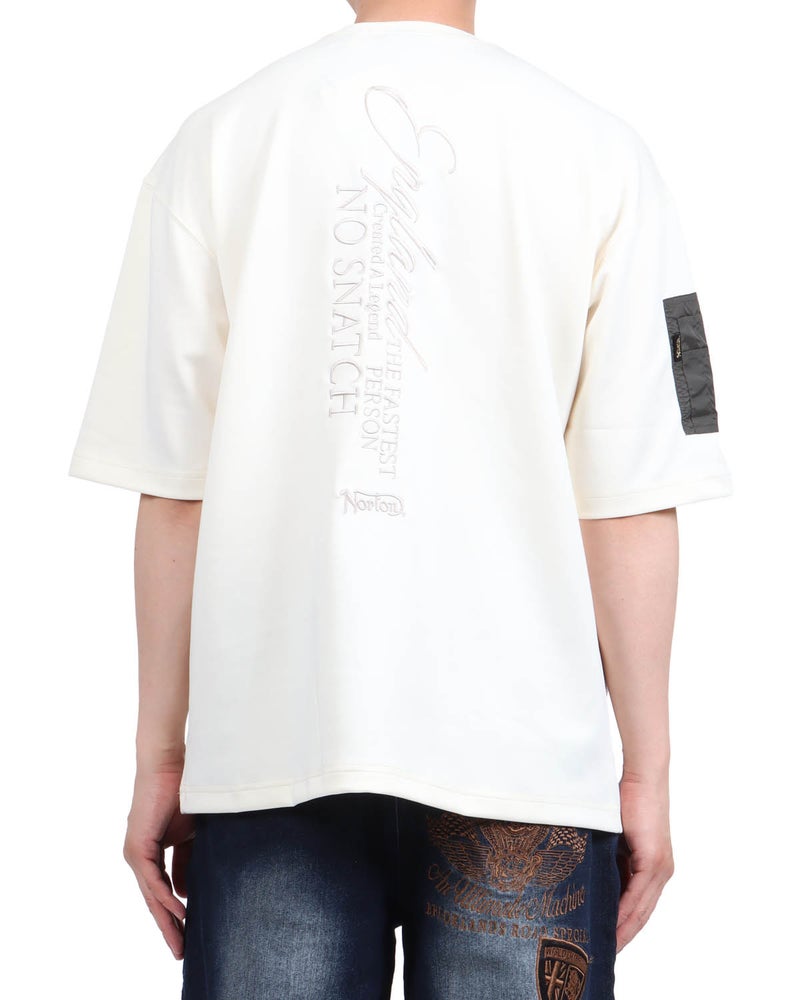 オフホワイト：174cm62kg(Lサイズ着用)