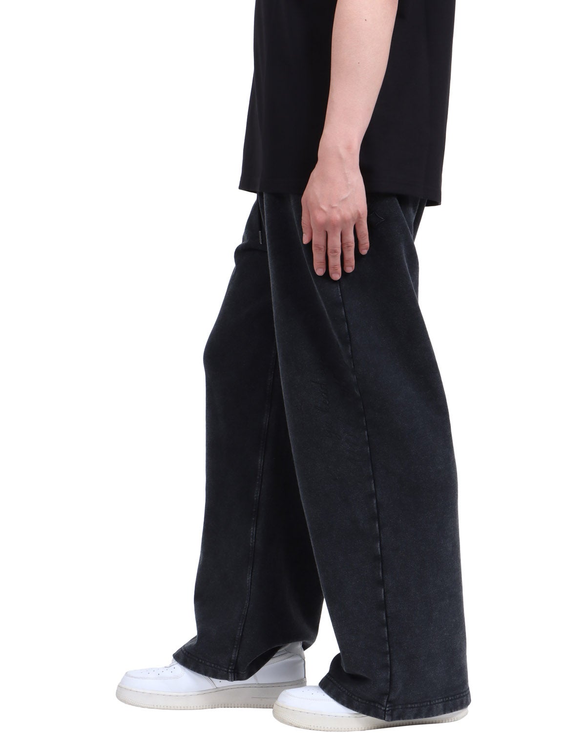 ブラック：174cm62kg(Lサイズ着用)