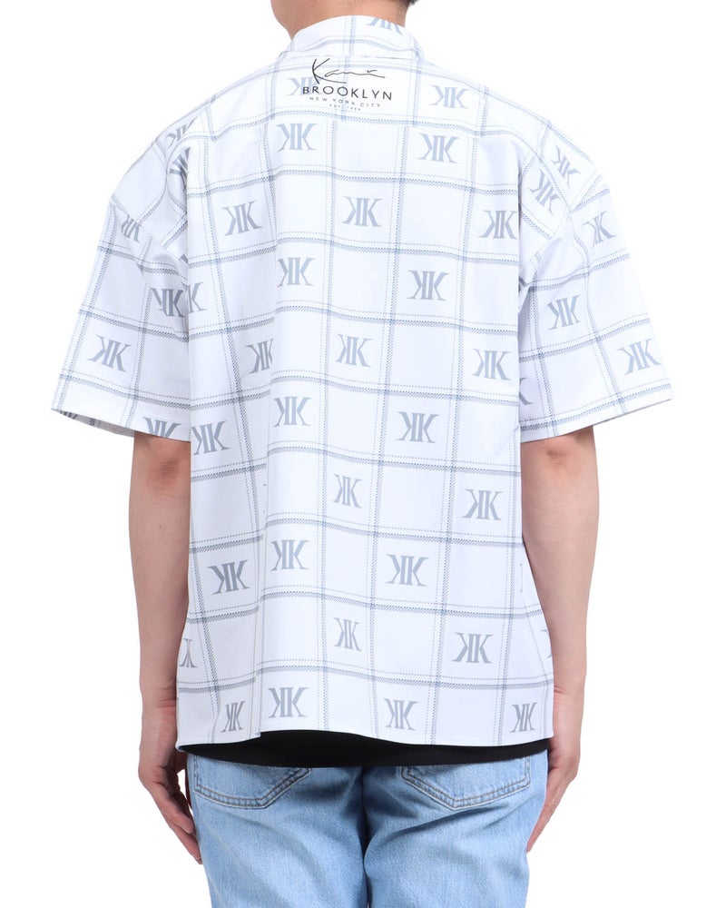 ホワイト：174cm62kg(Lサイズ着用)