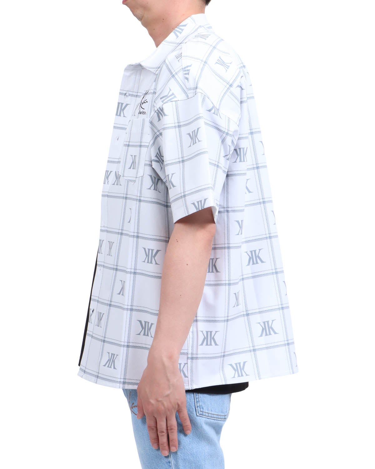 ホワイト：174cm62kg(Lサイズ着用)