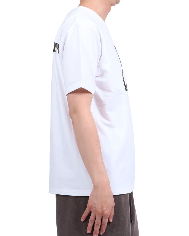 ホワイト：174cm62kg(Lサイズ着用)