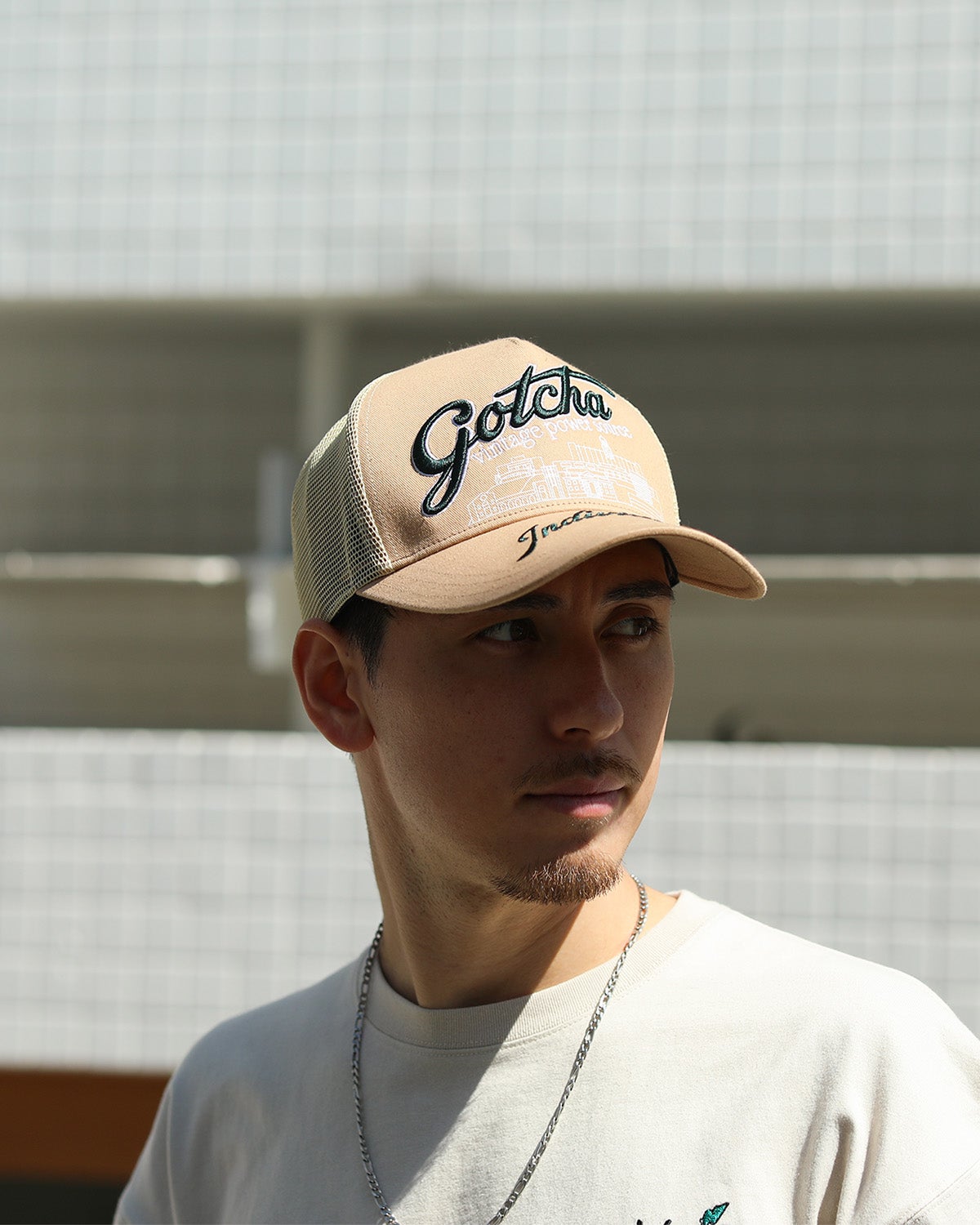 Karl Kani GOLF PU エンボス モノグラム ラウンドポーチ