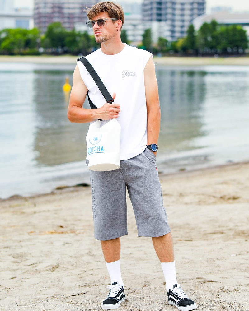 ブラック：180cm/70kg(Lサイズ着用)