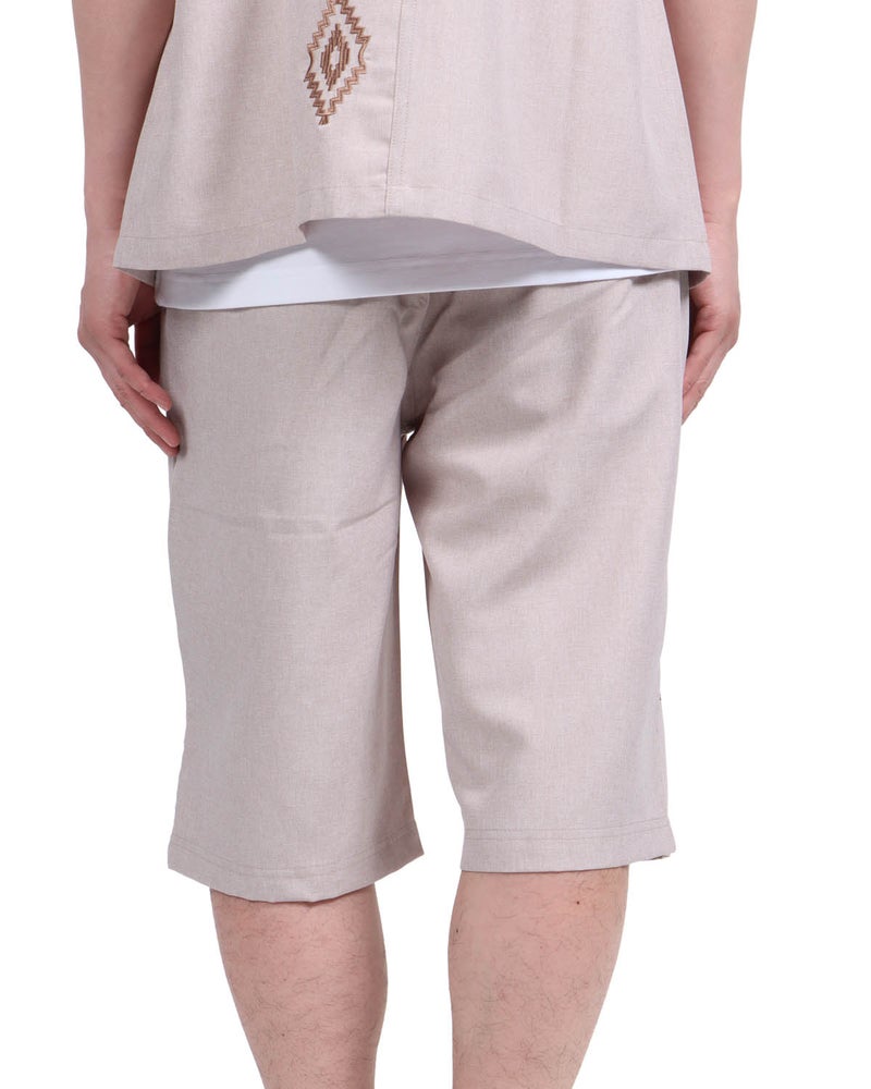 ベージュ：174cm62kg(Lサイズ着用)