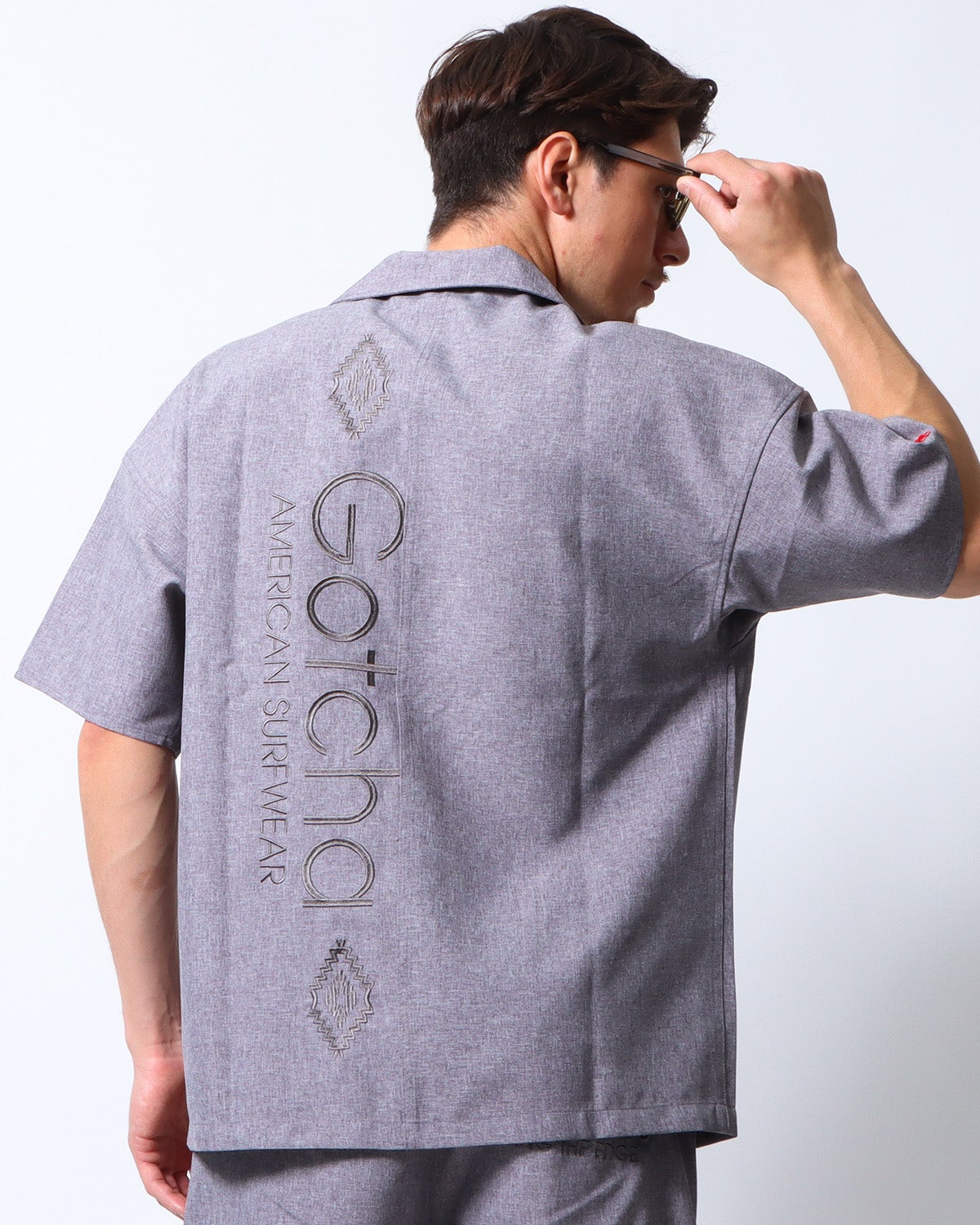 ブラック：180cm/70kg(Lサイズ着用)