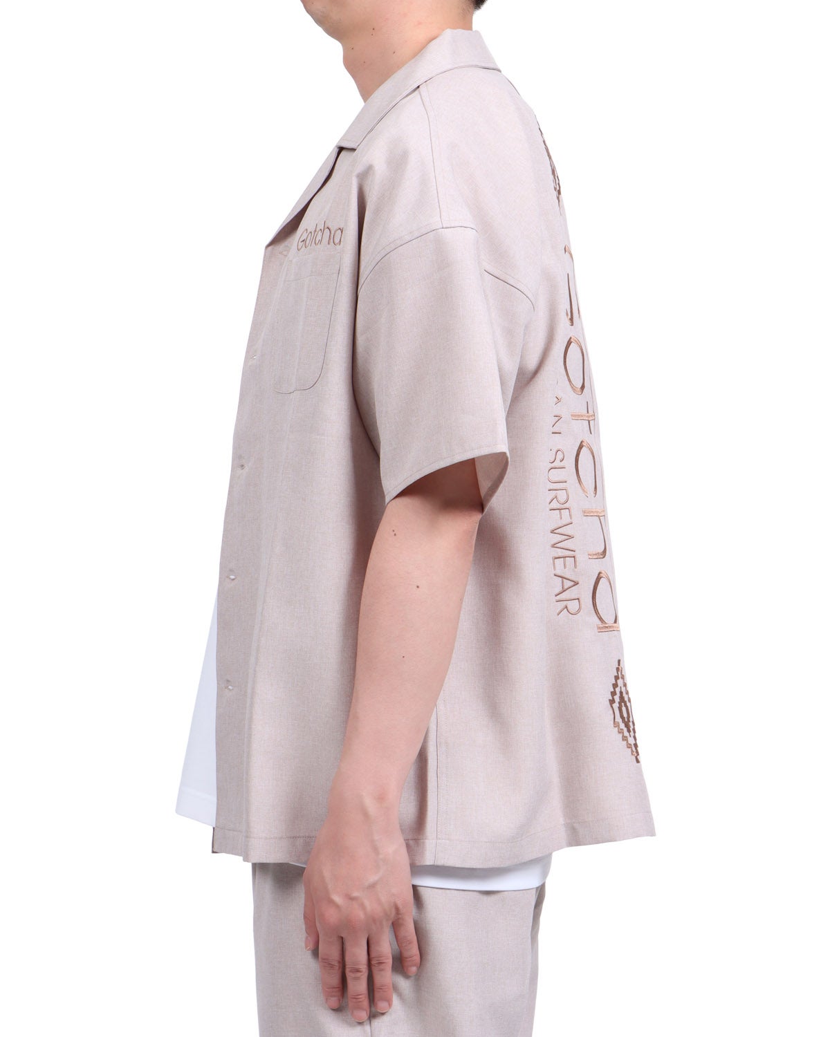 ベージュ：174cm62kg(Lサイズ着用)