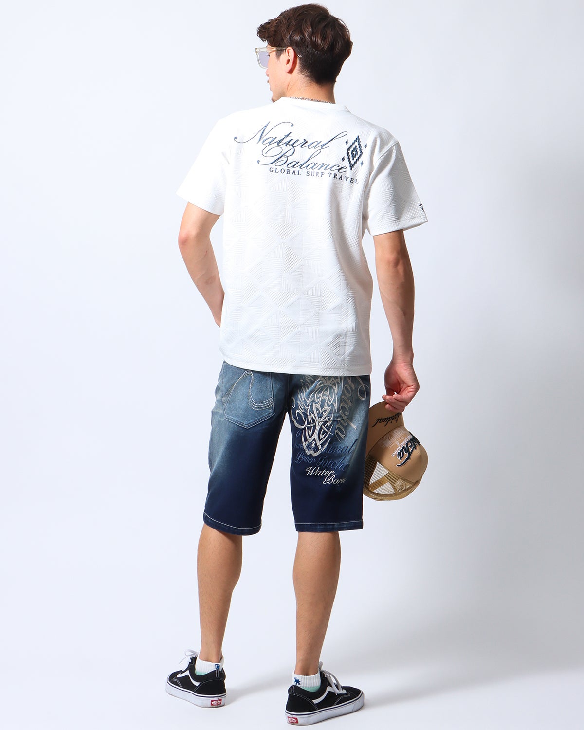 インディゴ：180cm/70kg(Lサイズ着用)