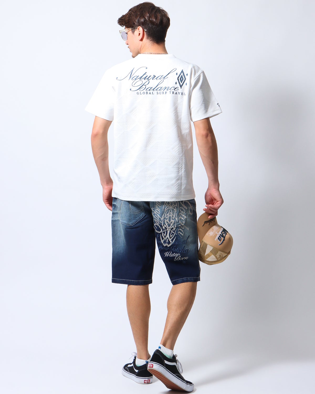 インディゴ：180cm/70kg(Lサイズ着用)