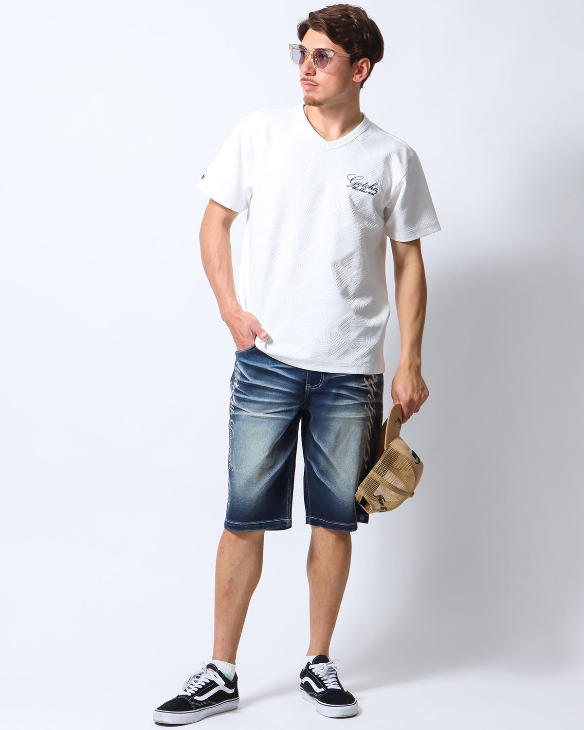 インディゴ：180cm/70kg(Lサイズ着用)