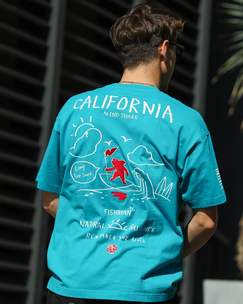 エメラルドグリーン：180cm/70kg(Lサイズ着用)