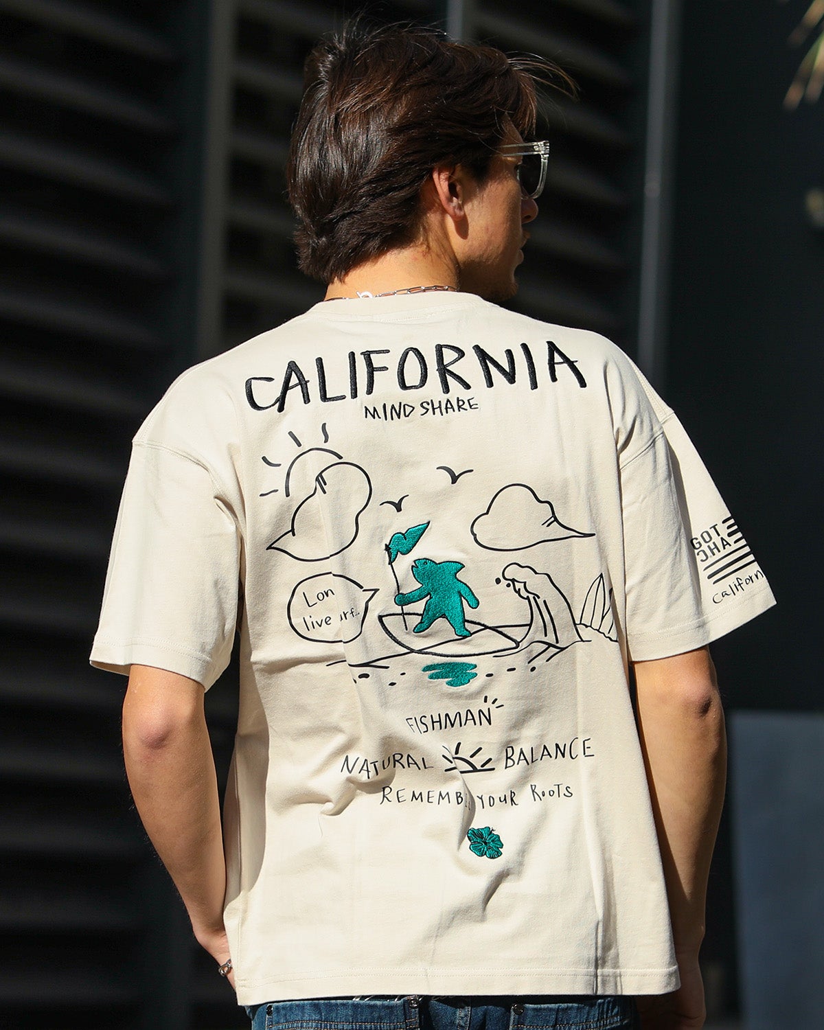 サンドベージュ：180cm/70kg(Lサイズ着用)