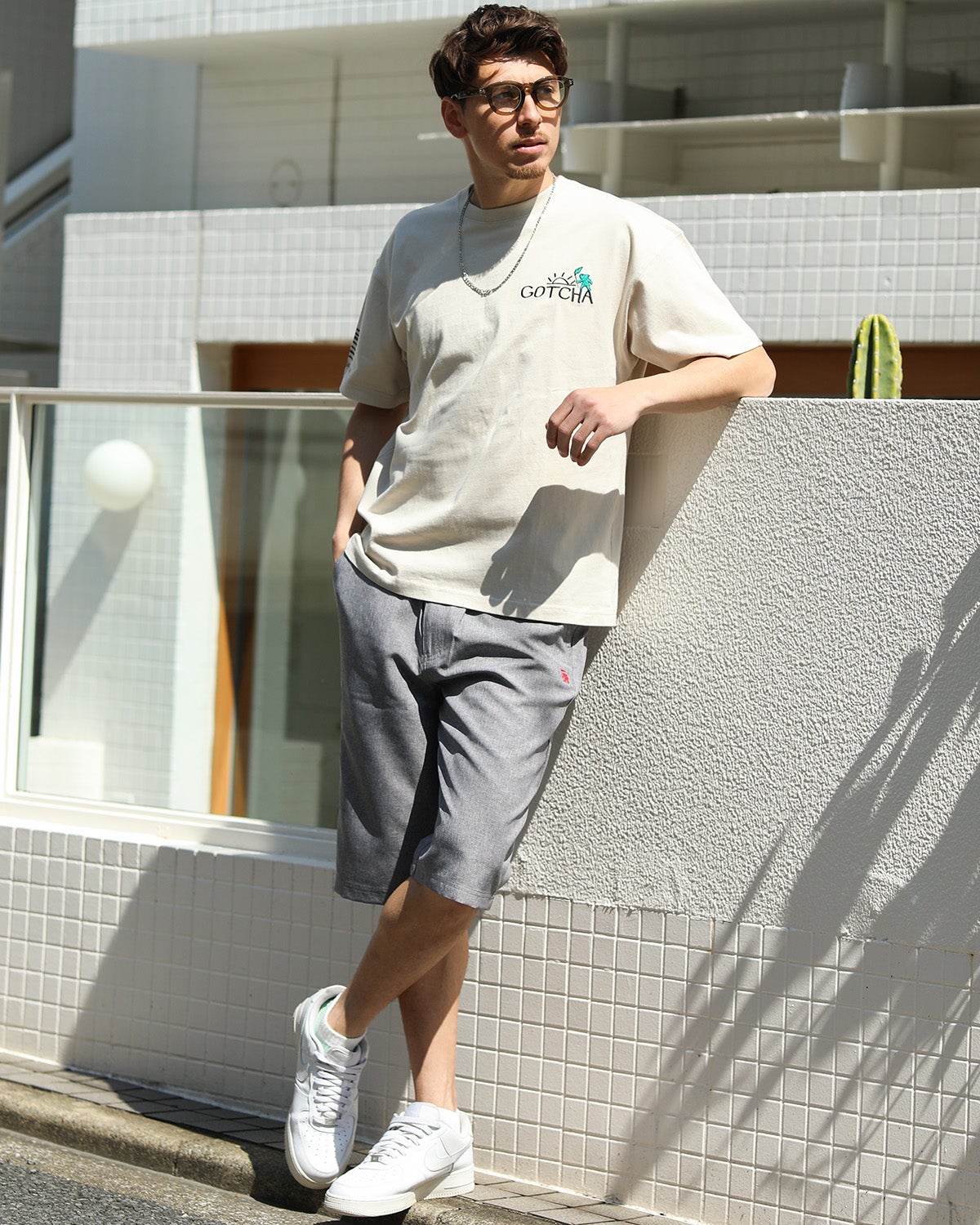 サンドベージュ：180cm/70kg(Lサイズ着用)