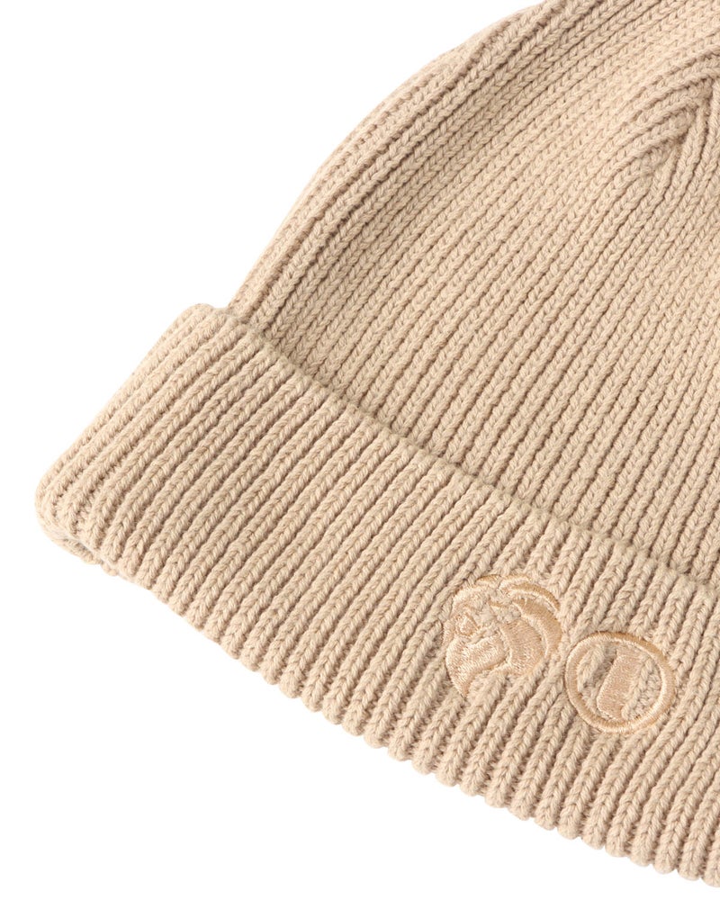 サンドベージュ