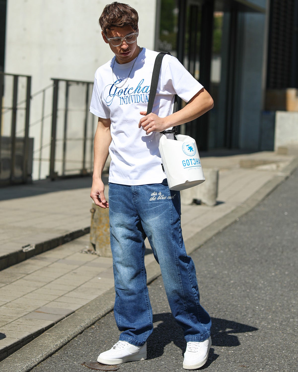 インディゴ：180cm/70kg(Lサイズ着用)